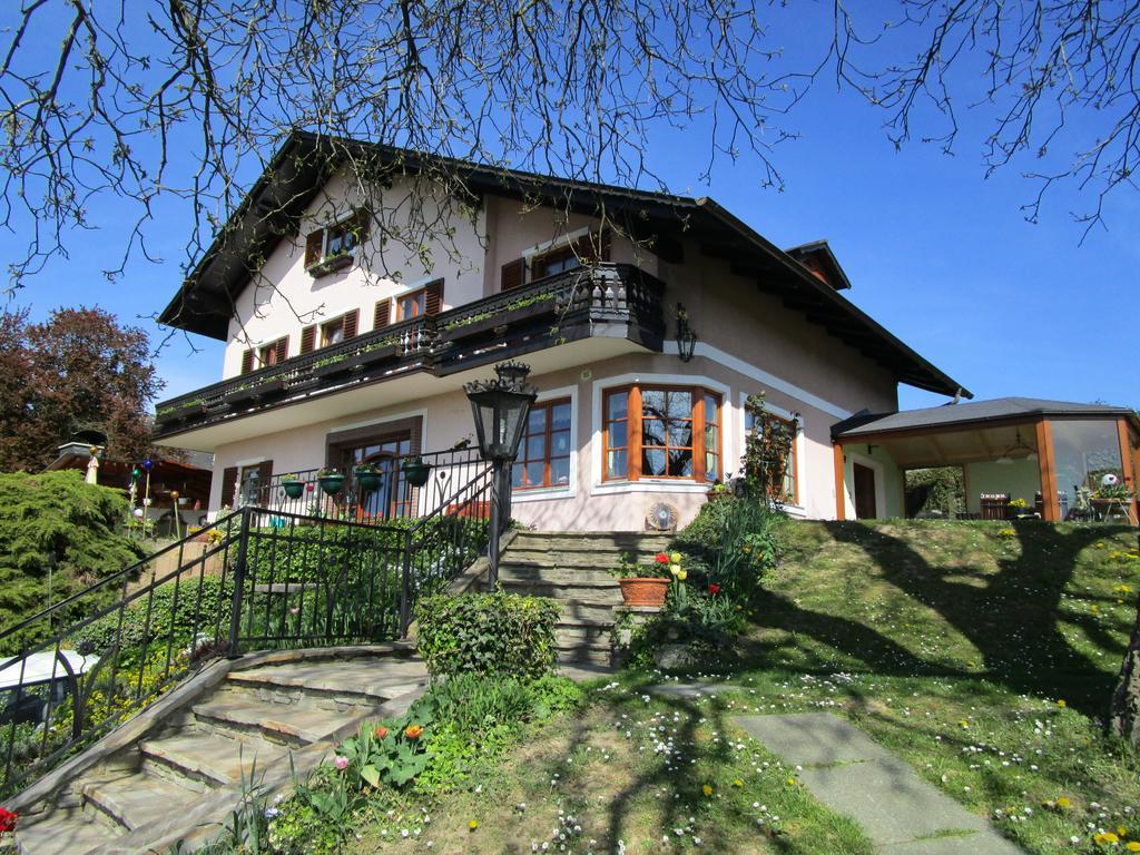 Haus Sundl - Privatzimmer Emmersdorf an der Donau Exterior foto